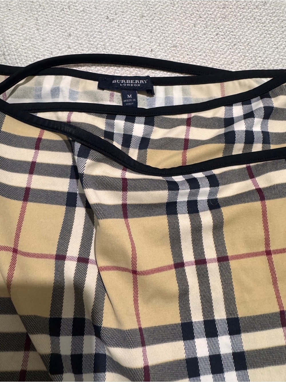 Burberry Beige Plaid Swim Skirt / Sarong with Black Trim - Picture 3 of 12